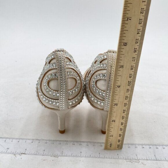 XYD Elegant Cream Heels with Rhinestone Detailing - Picture 4 of 7